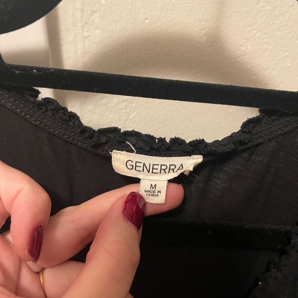 Black tank, ruffle trim size medium - Picture 3 of 3